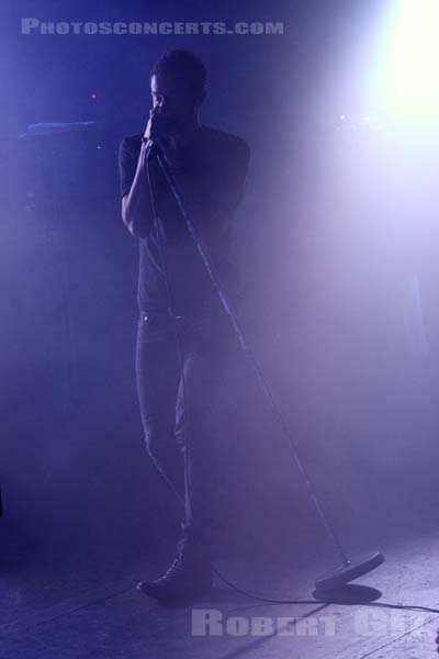 EDITORS - 2014-03-17 - PARIS - La Cigale - Thomas Michael Henry Smith